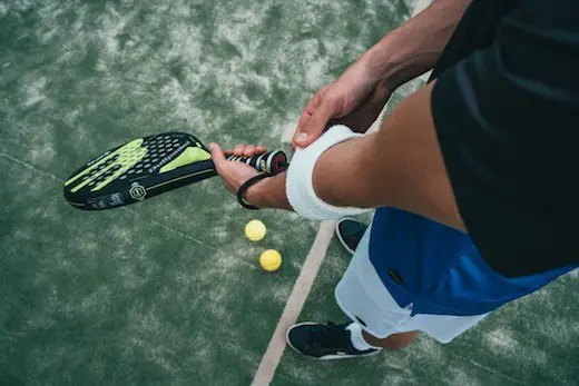 best racquet for tennis elbow