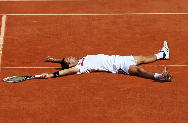 When do tennis players retire?